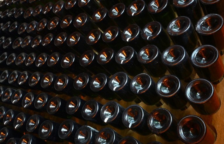 U.S. tariffs: cars at 15%, no exemptions for wine