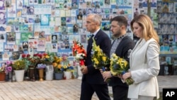 As Ukraine Marks Independence Day, Russia Continues To Muddy Prospects For Peace