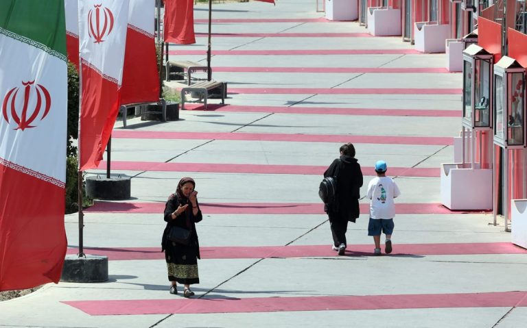 Germany tells nationals to leave Iran, fearing retaliation over sanctions