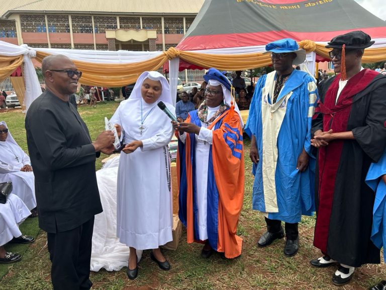 College Of Health Sciences And Technology Honours Obi As He Donates N10 Million