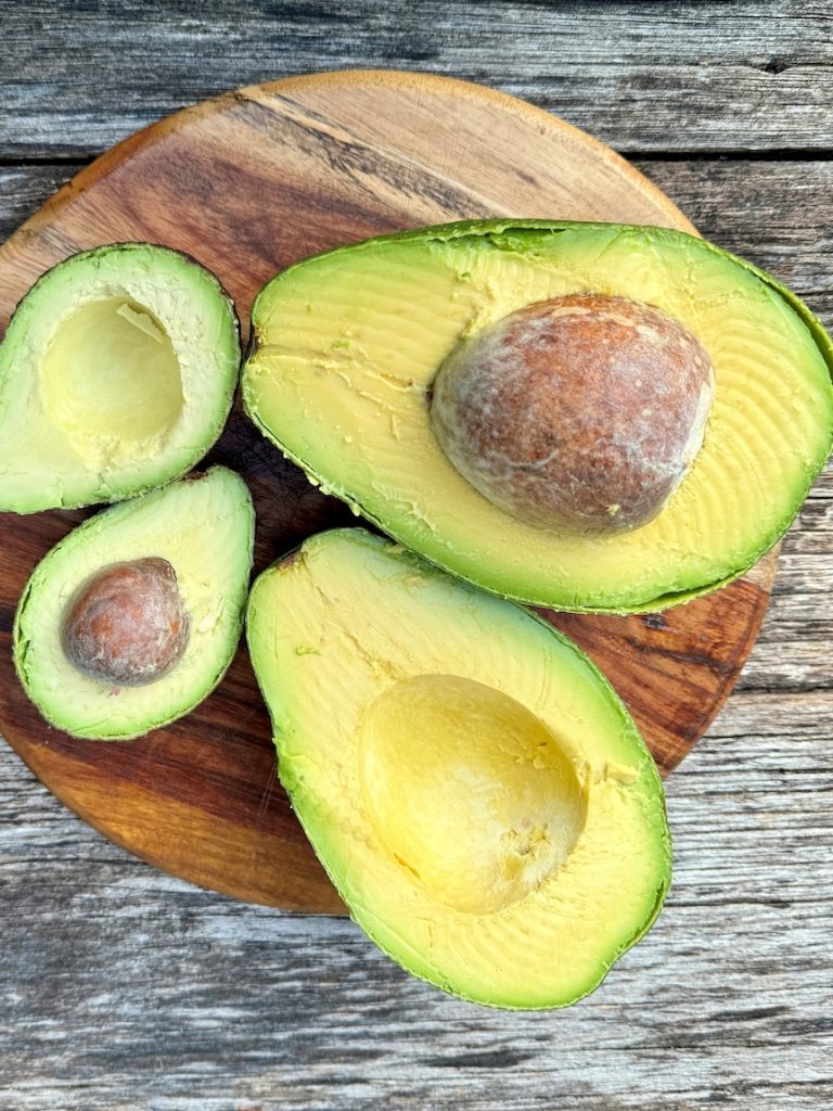 Chinese markets want Australian avos but growers need market access