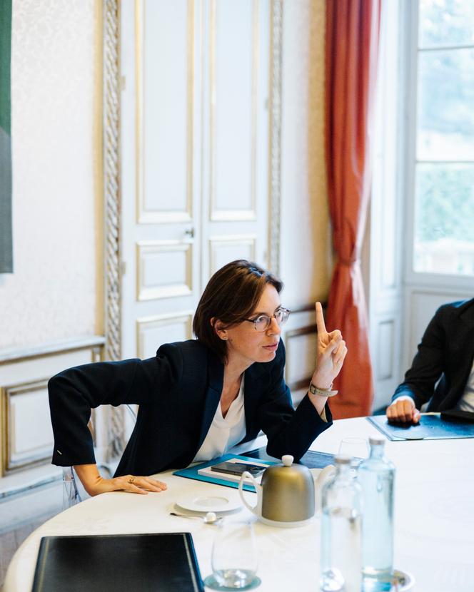 French budget minister: ‘France cannot go an entire year without a budget’
