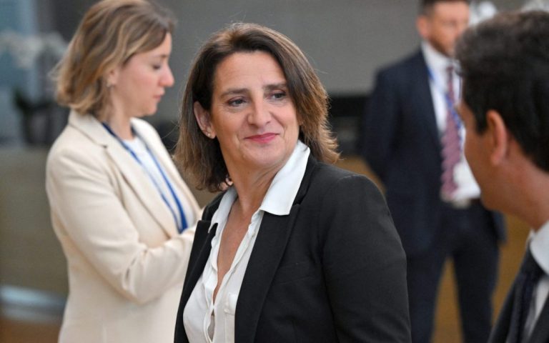 A European Commissioner describes the situation in Gaza as “genocide”, laments the inaction of the 27