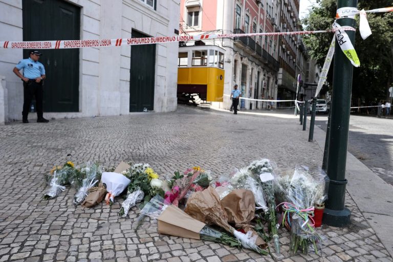 Cable broke before Lisbon funicular crash, initial findings show