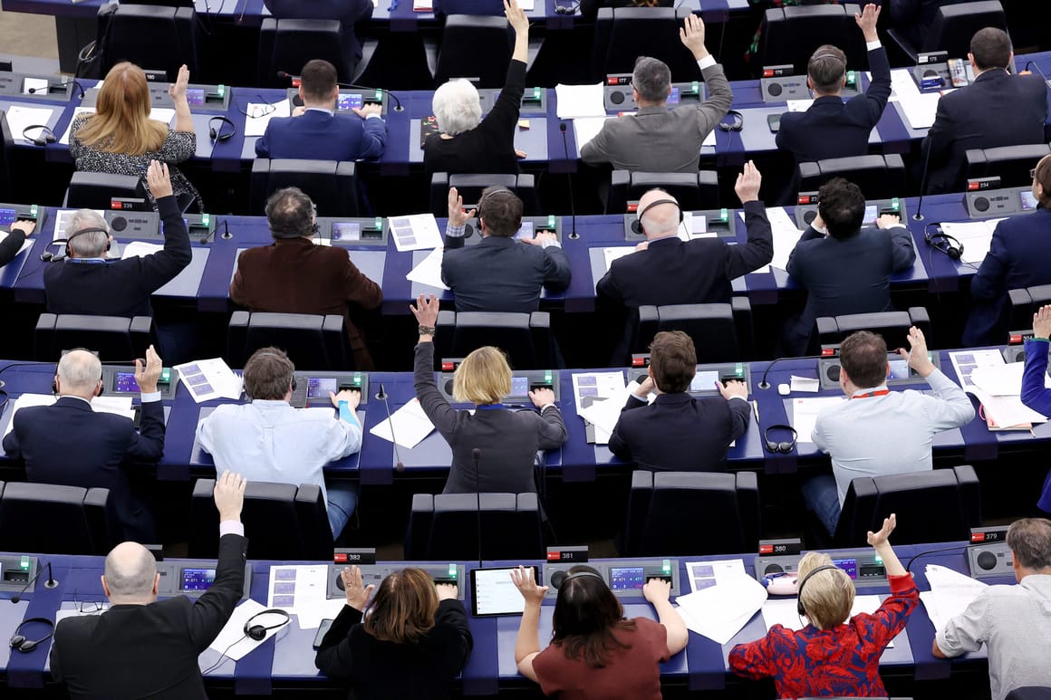 Does the EPP really vote with the far right? 5 things we learned from the data.