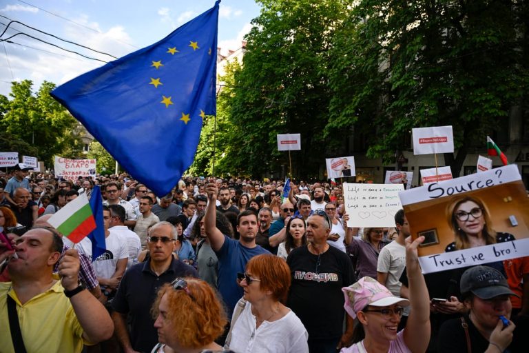 Europe’s liberals demand EU freezes funds to Bulgaria over imprisoned mayor