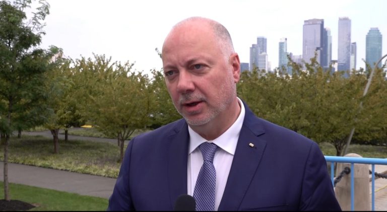 Bulgaria will join the EU’s decisions to suspend contracts for the use and transit of Russian gas