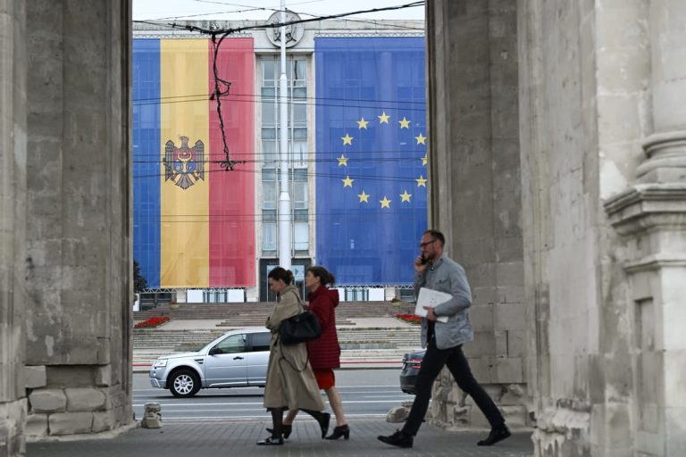 Pro-EU party leads in high-stakes Moldovan election
