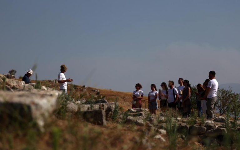 EU-funded program trains youth as tourist guides of the archaeological park of Bylis in Albania