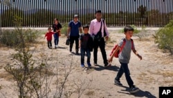 Iran Confirms Deportation Of 120 Citizens From US This Week