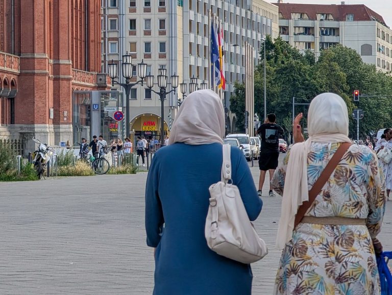 Conservative MEP launches petition to ban Islamic headscarves in European Parliament