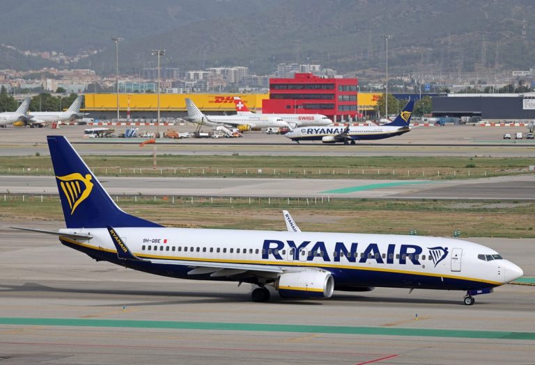 Ryanair boss says drones disrupting EU airports should be shot down