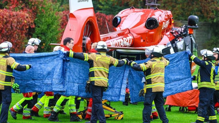 Iris Stalzer: Newly-elected mayor of German town Herdecke found with life-threatening stab wounds
