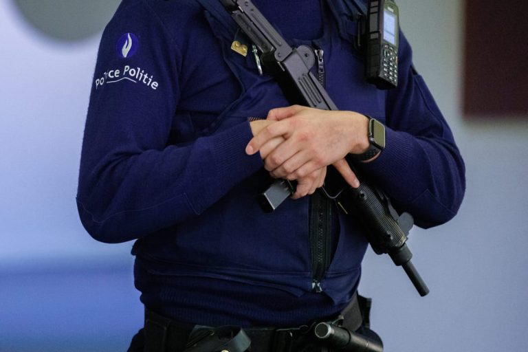 Belgian police officer charged with spying