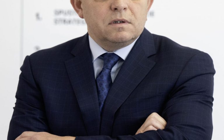 The Prime Minister of Slovakia wants to propose a revision of the ban on combustion engines in the V4 format at the EU summit