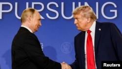 After Phone Call, Trump Says He Will Meet Putin In Budapest