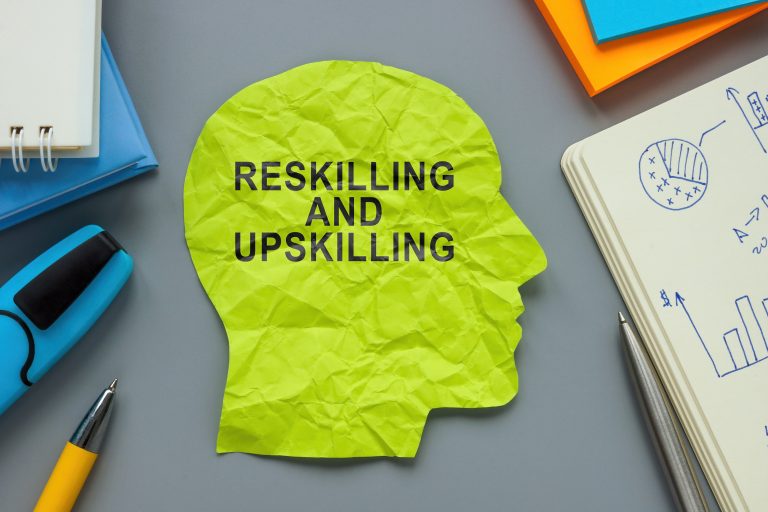 Deel report warns mounting financial pressures on Hong Kong workforce, calls for payroll innovation