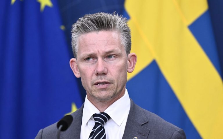 Call for dual work between NATO and the EU