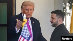 Zelenskyy Says He’s ‘Ready’ To Meet Trump, Putin In Budapest For Peace Talks