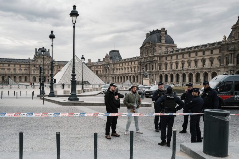 Far right hits Macron’s government for Louvre heist as blame game begins
