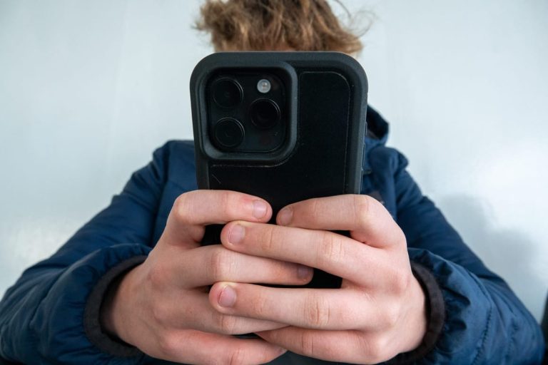 The 3 fault lines emerging on kids’ social media ban