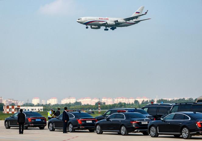 Putin’s tortuous flight plan to Budapest