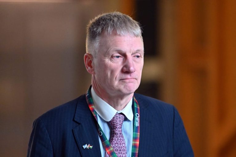 London battles Scotland over who pays for Trump, Vance visits