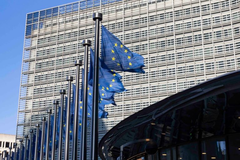 EU urged to tighten anti-hate speech rules