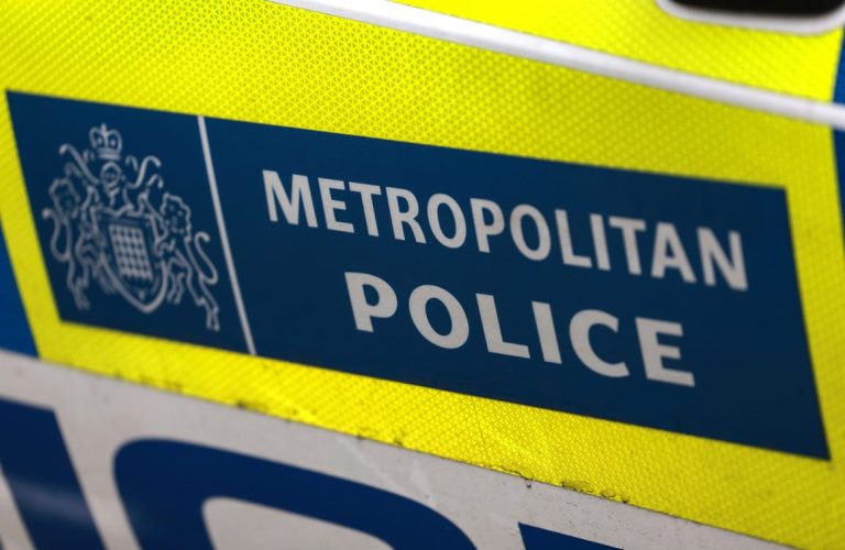 London cops arrest 3 men on suspicion of spying for Russia