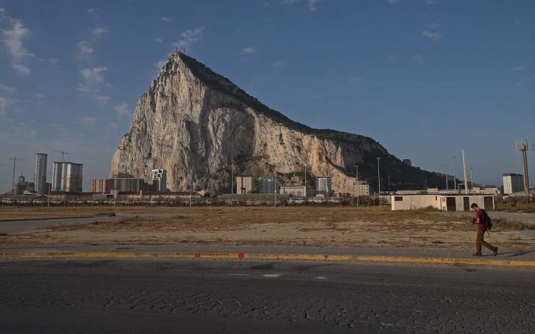 The mayor of Algeciras laments that the agreement on Gibraltar “remains a secret”