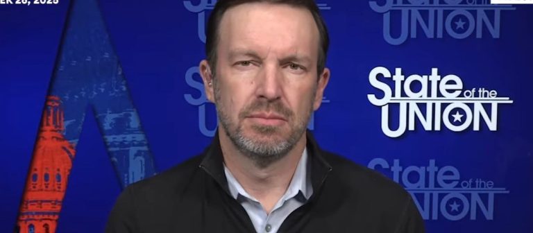 Sen. Chris Murphy Shatters Jake Tapper’s Effort To Blame Democrats For SNAP Funding Running Out