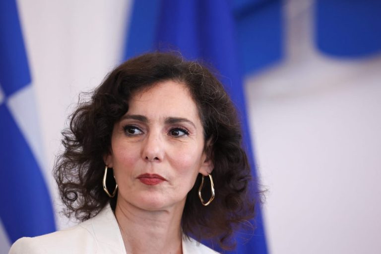 Israel may need new leadership to deliver peace, EU commissioner says