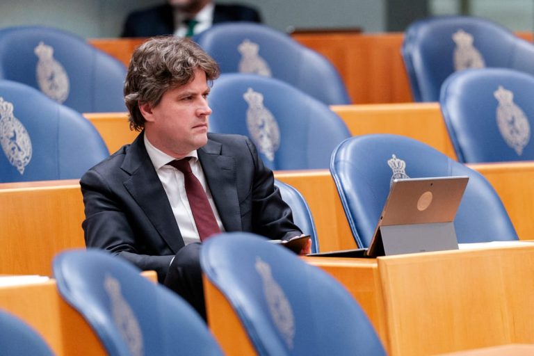 Make boring great again: Dutch anti-populist’s plan to beat Wilders