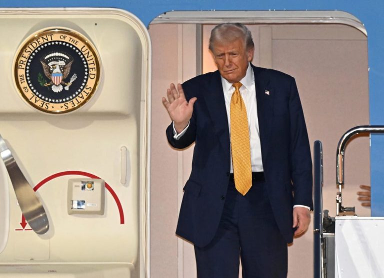 Trump dangles prospect of Mar-a-Lago visit for Xi