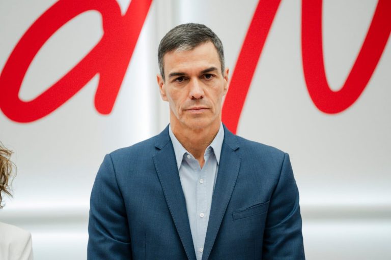 Catalan separatists break with Spanish Socialists, hobbling PM Sánchez