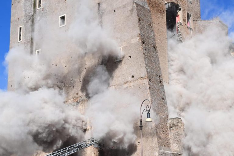 Medieval tower in Rome being restored using EU cash collapses