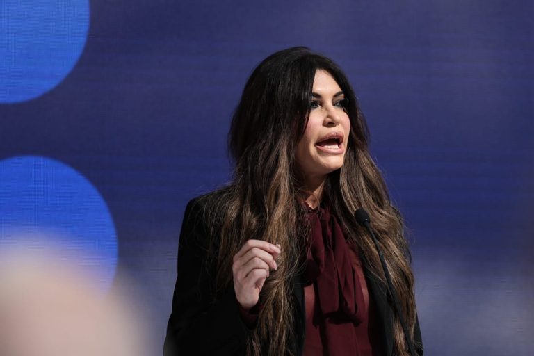 Trump envoy warns Greece that US wants China out of Piraeus port