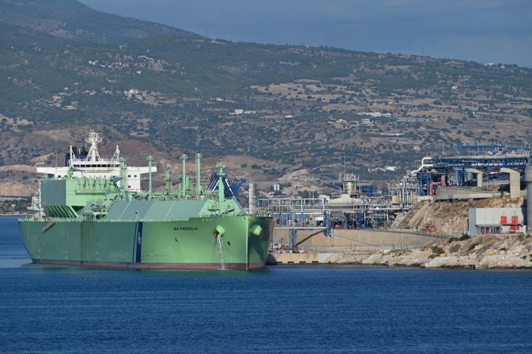 Athens and Kyiv sign LNG deal as Greece adopts US energy agenda