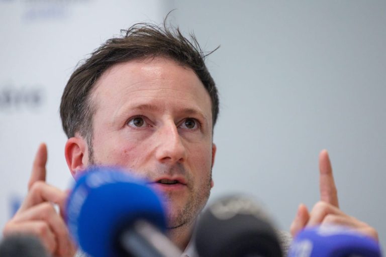 Cops detain 8 over threats to kill top Brussels prosecutor