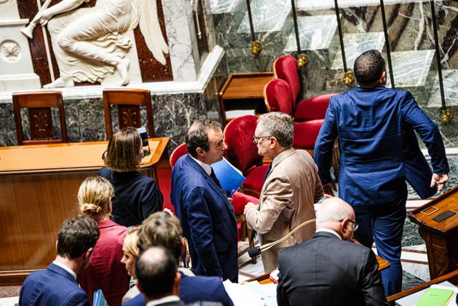 Early Greek repayment gives France surprise budget boost