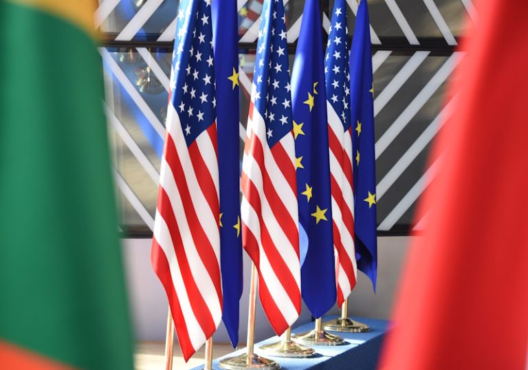 Trade between the EU and the USA is hindered by non-tariff barriers, said Minister Vlček