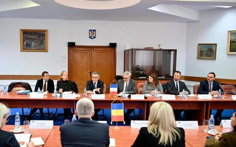 The Ministers of Justice from Romania and France discussed the streamlining of procedures regarding European warrants