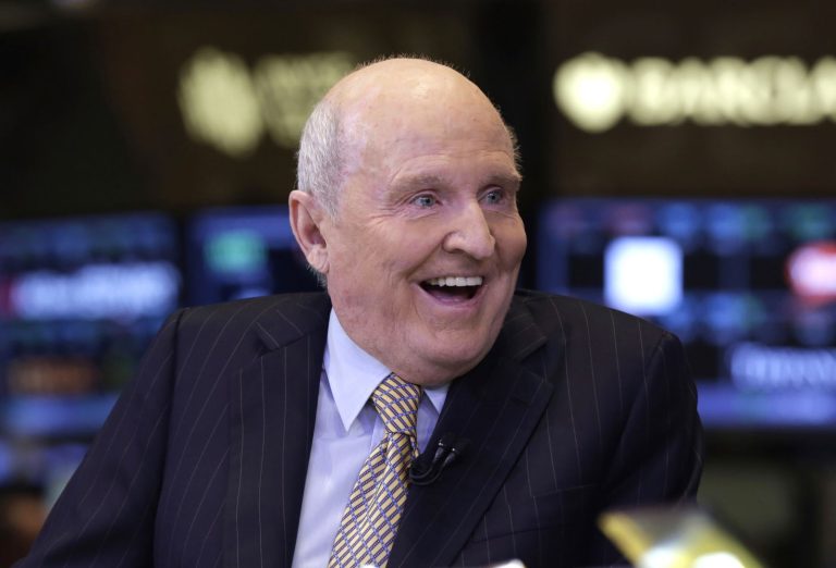 Why Starbucks Sucks Now