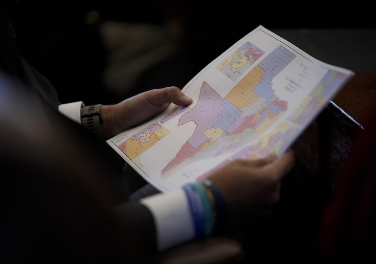 “We are a higher court, but not a better one”: Kagan rages at SCOTUS decision to allow Texas maps