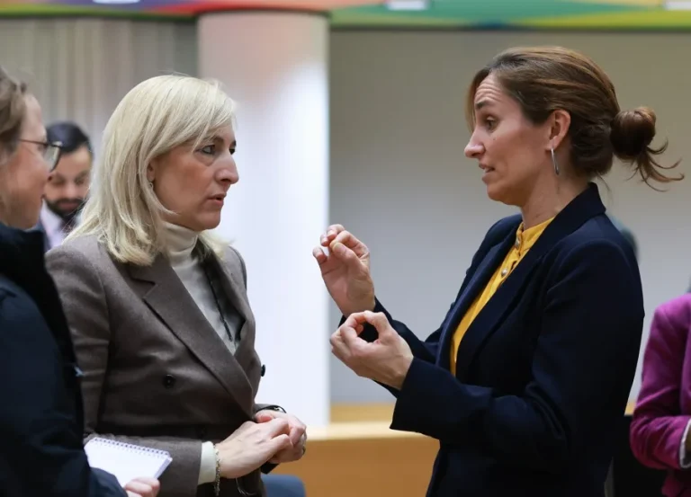 España calls for more European funds to acquire essential medicines