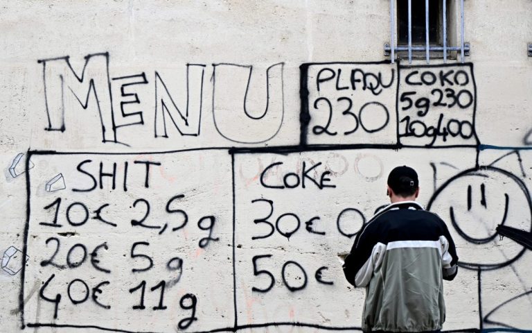 EU to crack down on drugs smuggled via postal and parcel services