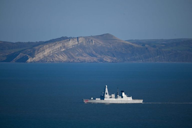 UK announces military tech to counter Russian submarine threat