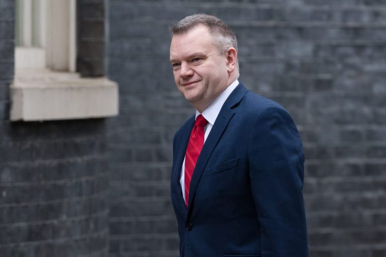 Britain’s Brexit point man says no to rejoining EU customs union