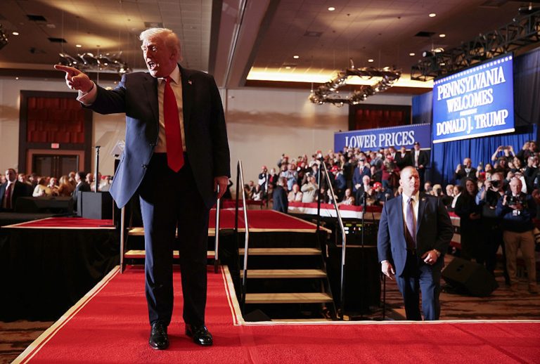 Trump’s return to MAGA rallies is a flop
