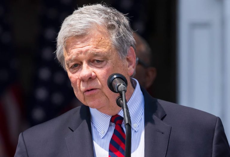 Belarus frees opposition figures as US lifts some sanctions